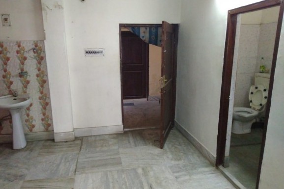 2bhk for rent in lake town